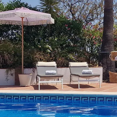 Flamenco Adults Only Oda ve Kahvaltı Pizarra